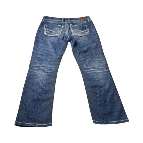 Buckle BKE Sabrina Womans Size 31 Cropped Low Rise Distressed Jeans - Picture 4 of 4